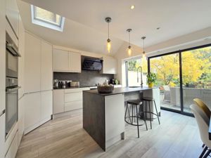 Photo 17- click for photo gallery